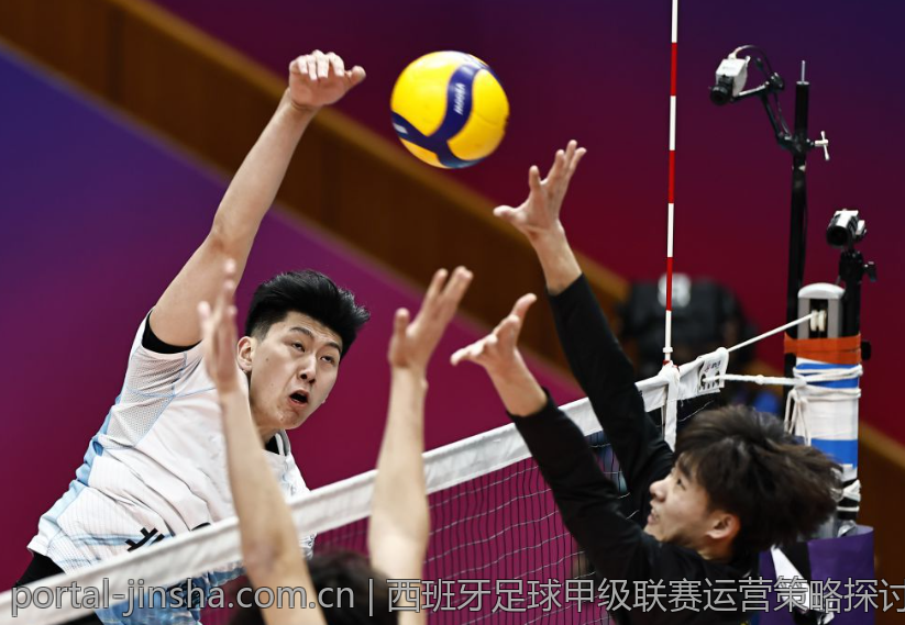 西班牙足球甲级联赛运营策略探讨